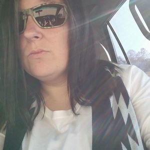 Meet your Posher, Brittney